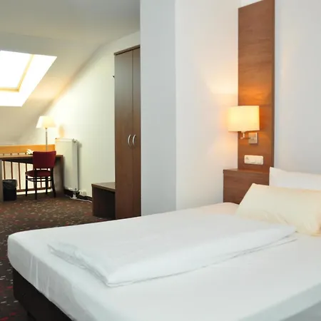 Hotel Western