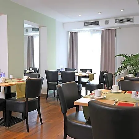Western Hotel 3*