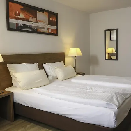 Western Hotel 3*