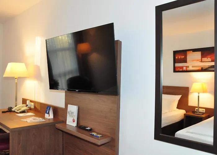 Western Hotel 3*